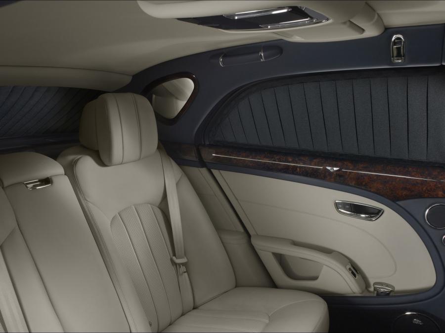 Bentley Mulsanne The Ultimate Grand Tourer 2013 года  (UK) (фото 22 из 23)